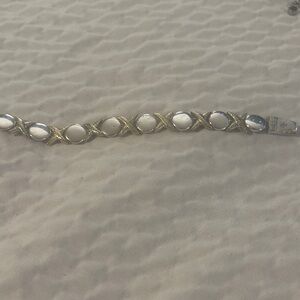 Elegant Silver and Gold Women's Bracelet